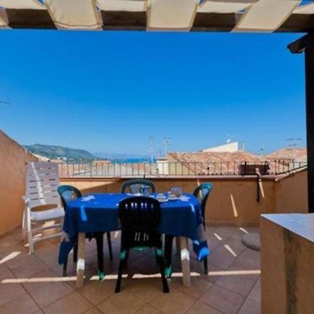 צ'פאלו Terrazza Delle Mura מראה חיצוני תמונה
